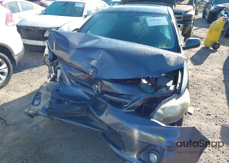 2011 Toyota Corolla S z USA, uszkodzony, nr VIN 2T1BU4EE0BC619246